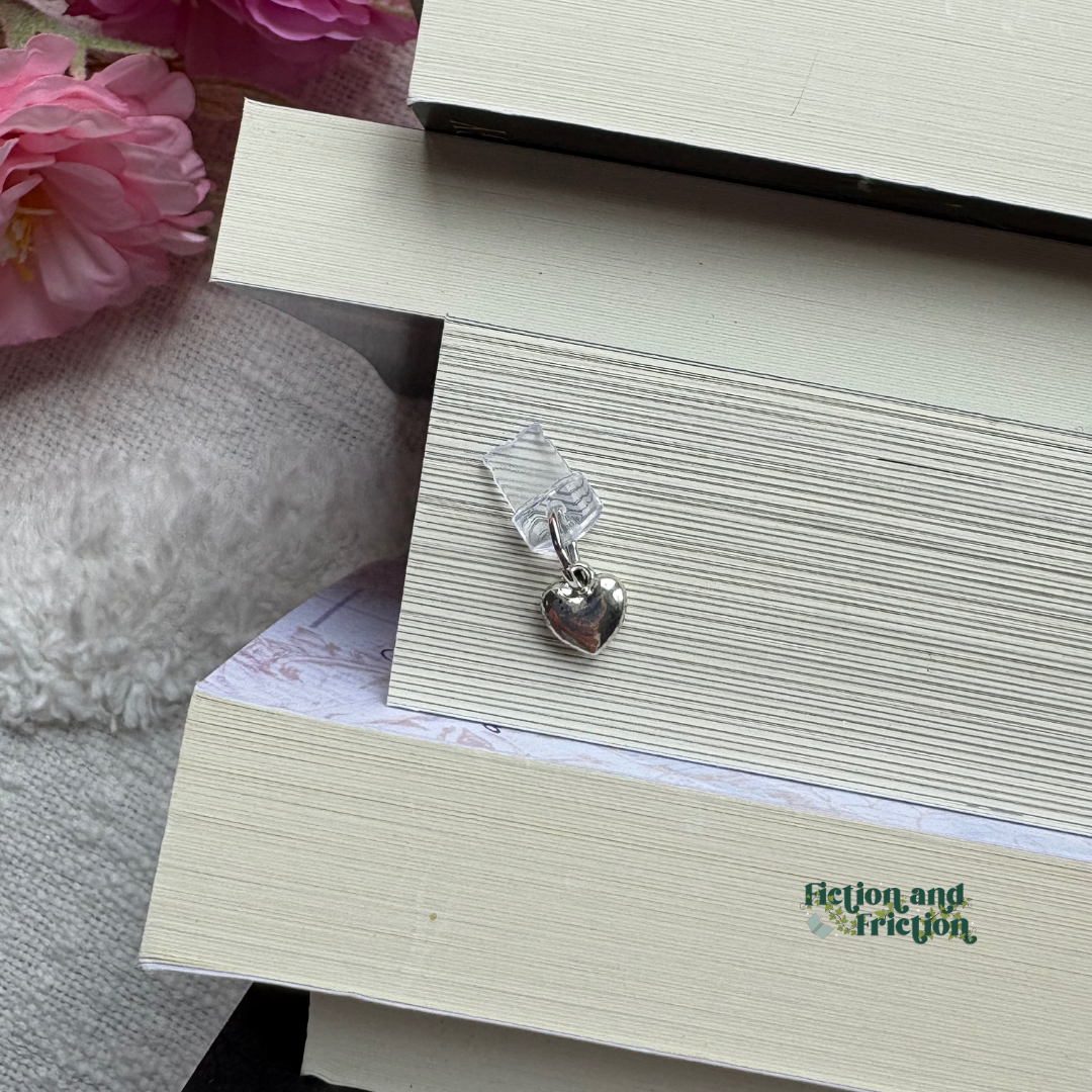 Heart Dust Plug Charm | Lightning