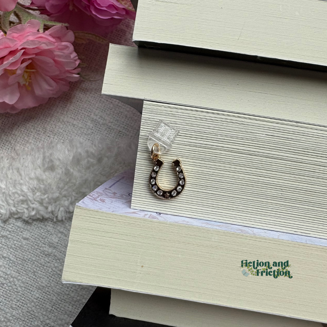 Horseshoe Dust Plug Charm | USB C