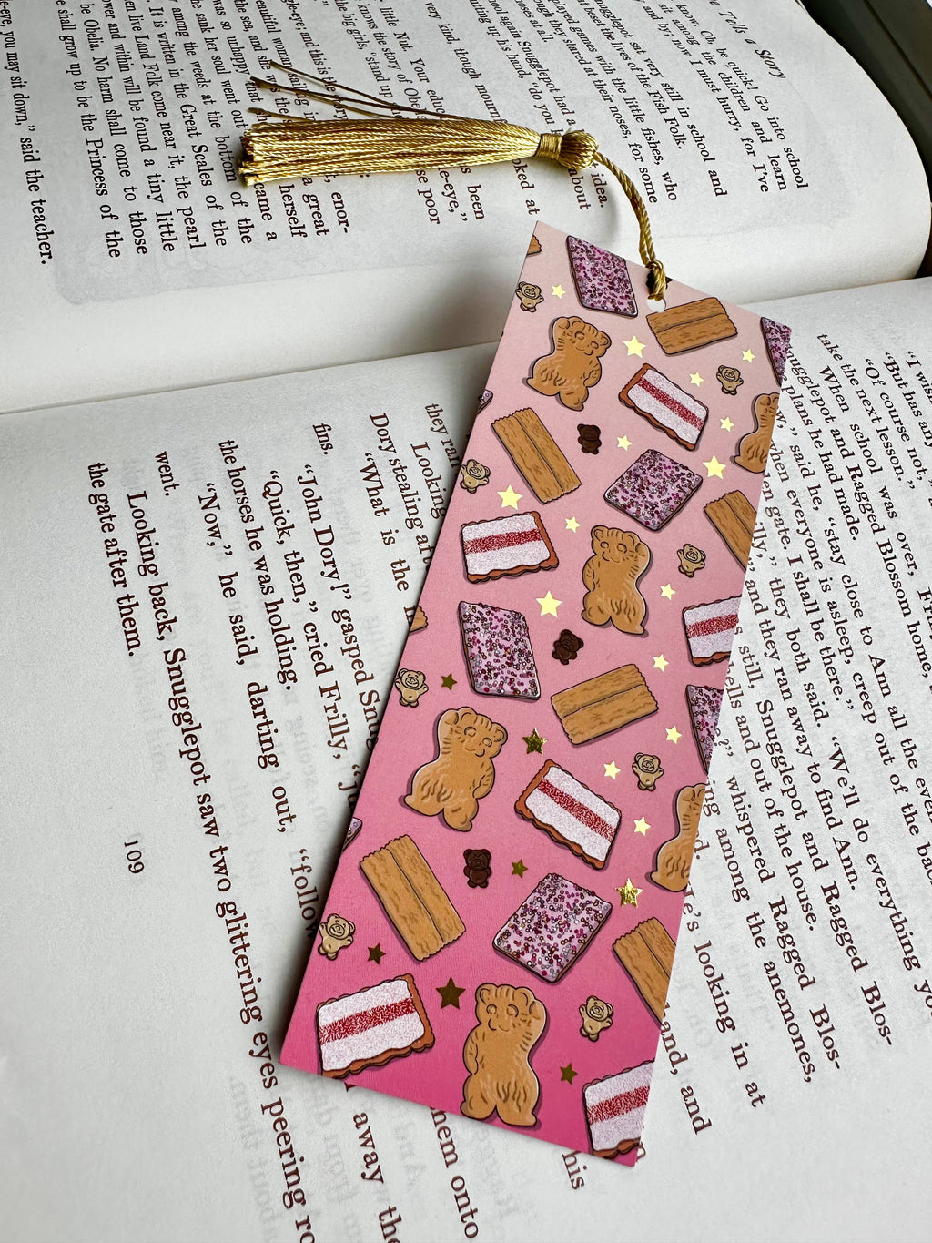 Biscuits Bookmark