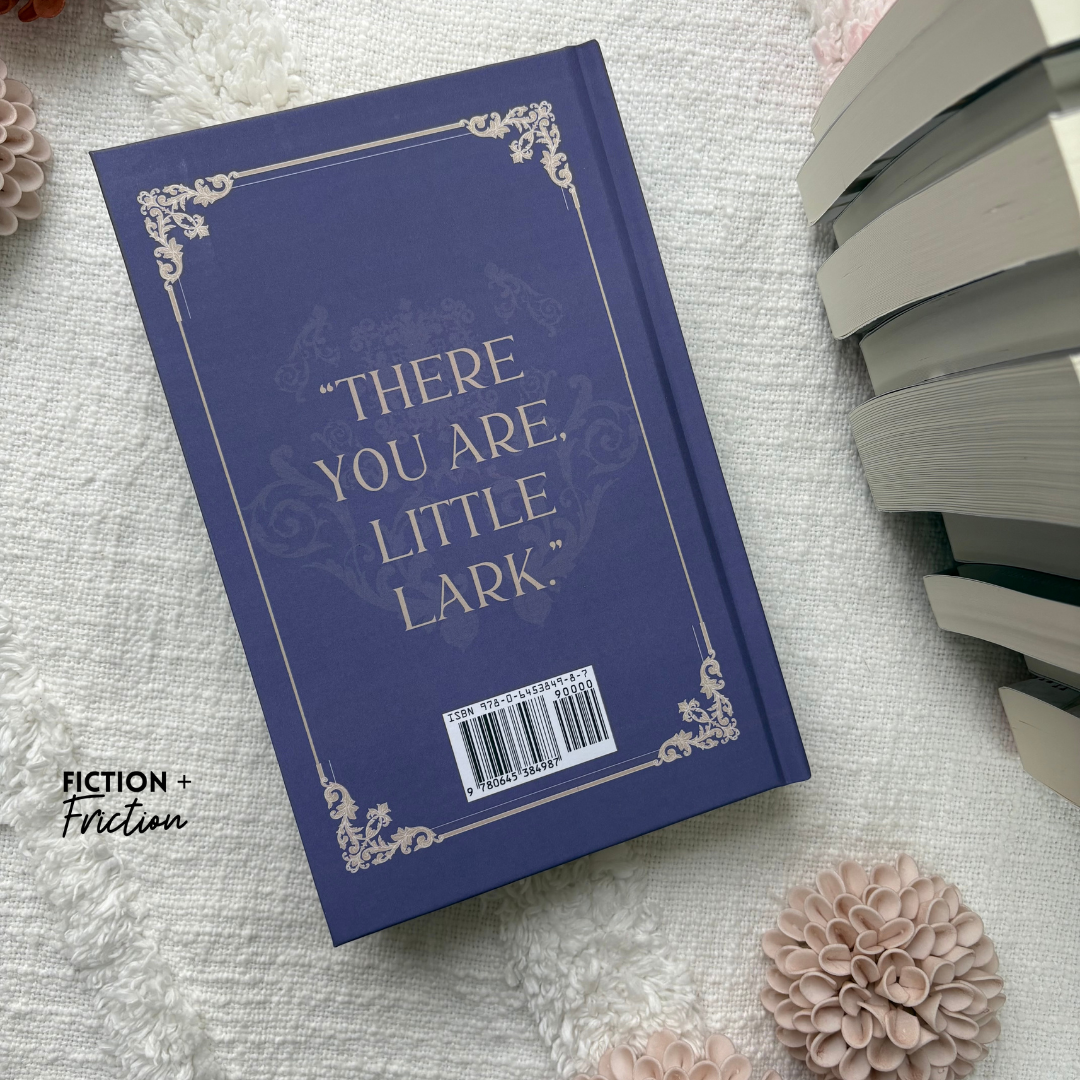 Courting the Fae Captain: Hardcover by Chloe Hodge