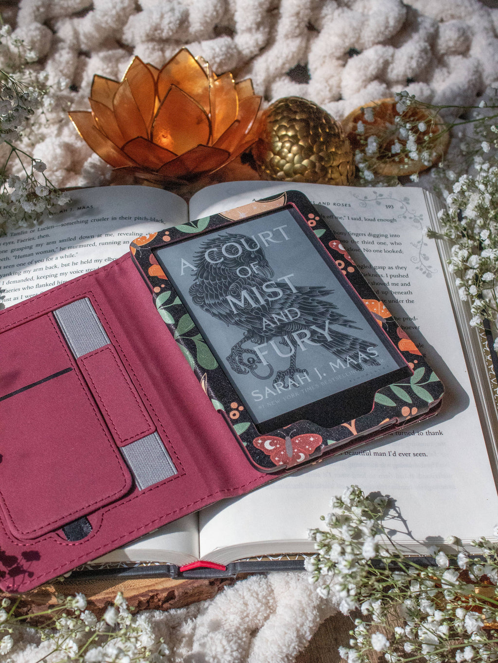 Kindle Case | Burgundy Books : Paperwhite 11/12th Gen - Right Strap