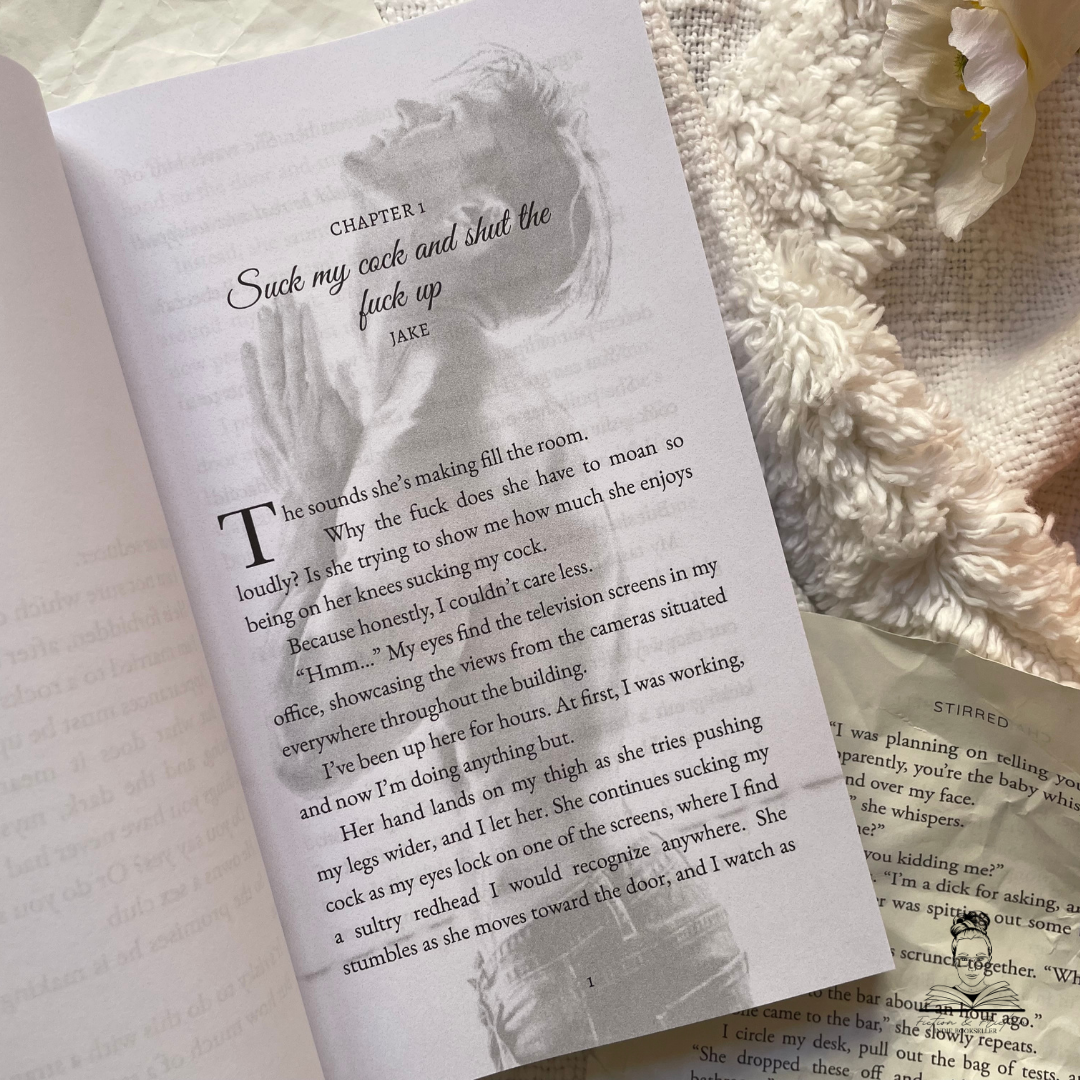 A Villain's Kiss by T.L. Smith