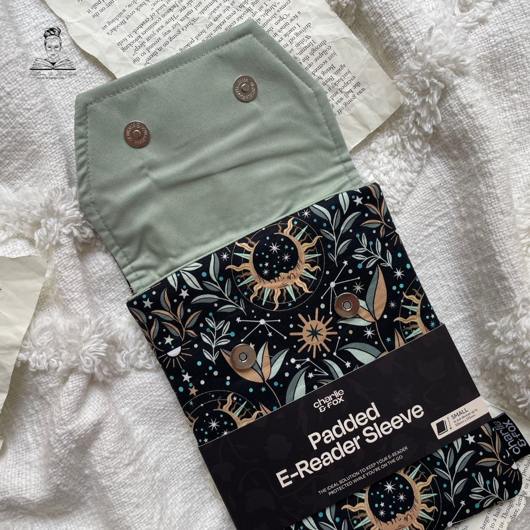 Charlie and Fox E-Reader Sleeve - Astral Lovers in Moonlight