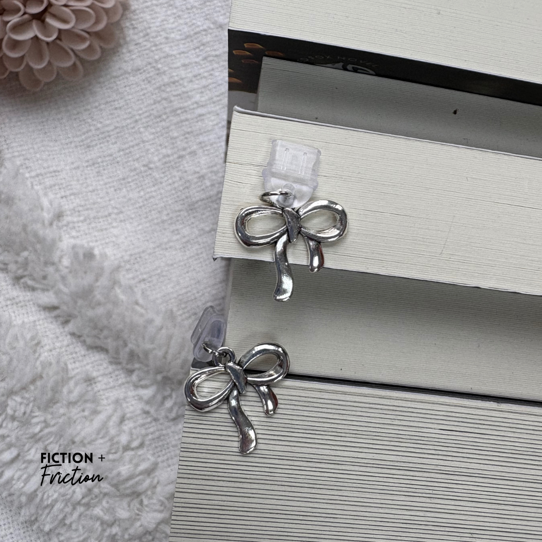 Bow Dust Plug Charm | USB C