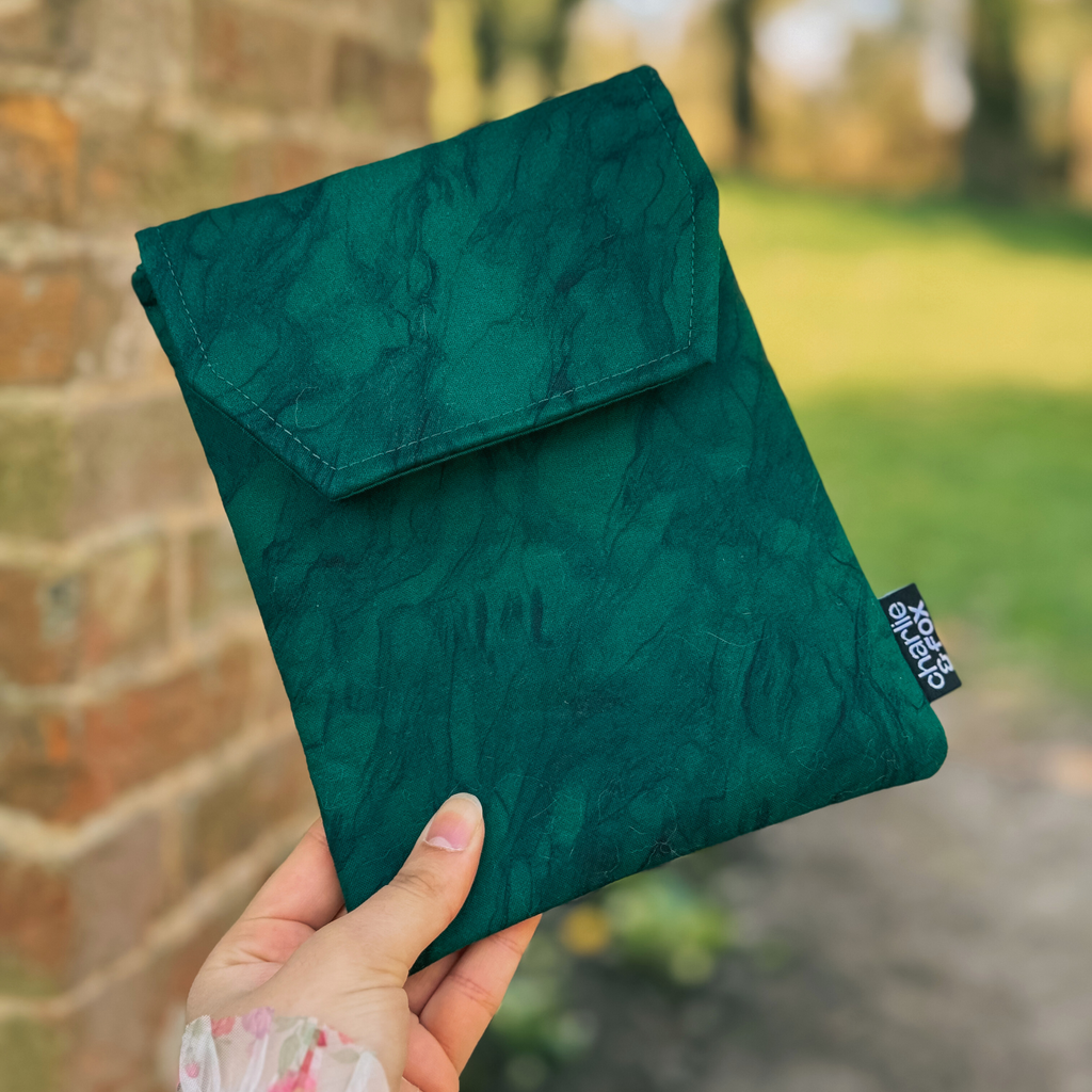 Charlie and Fox E-Reader Sleeve - Emerald Green