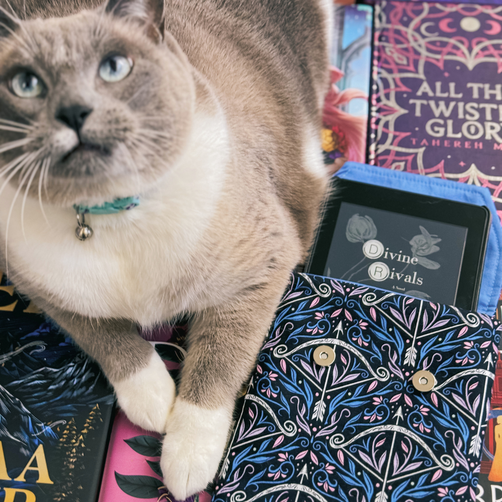 Charlie and Fox E-Reader Sleeve - Huntress