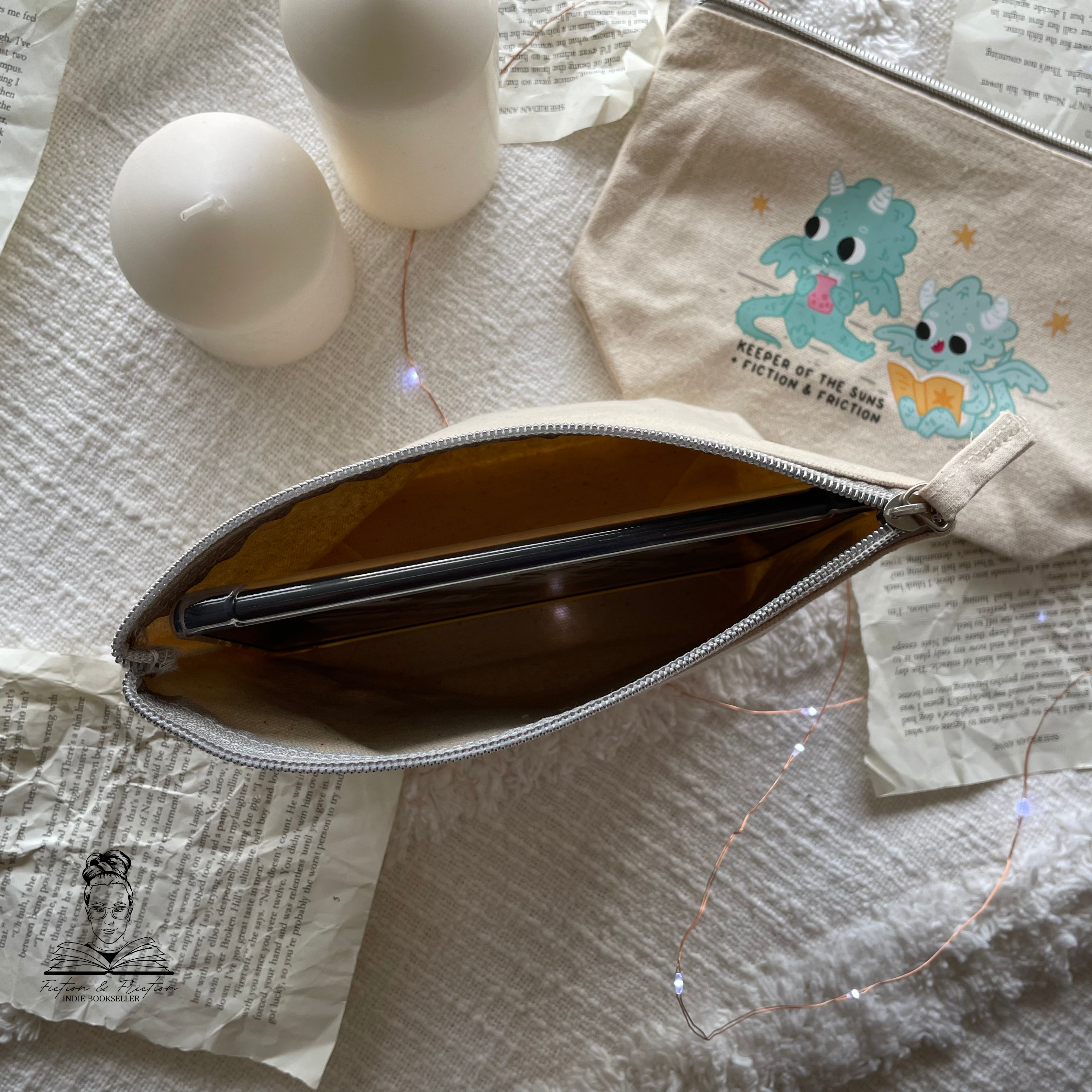 MEDIUM: Book Dragon: Zipper Pouch