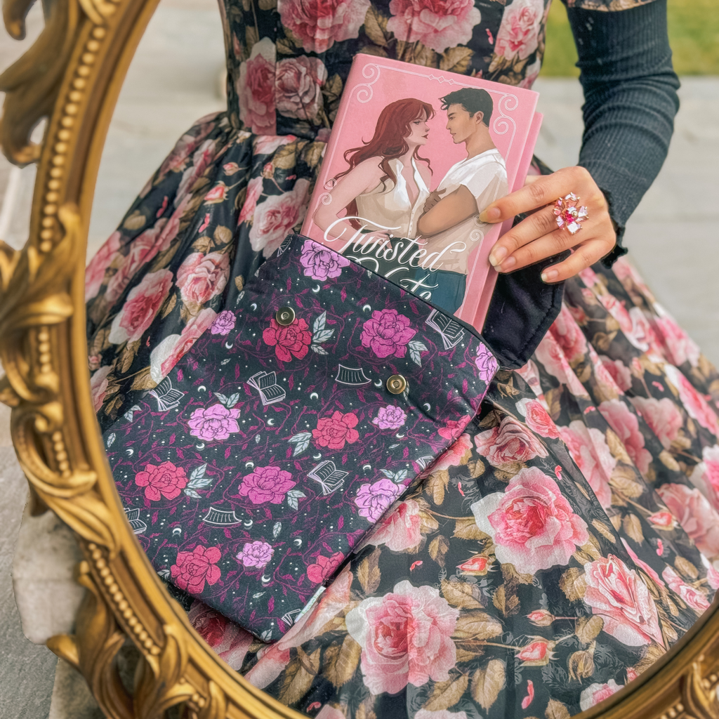 Charlie and Fox Book Sleeve - Romantasy