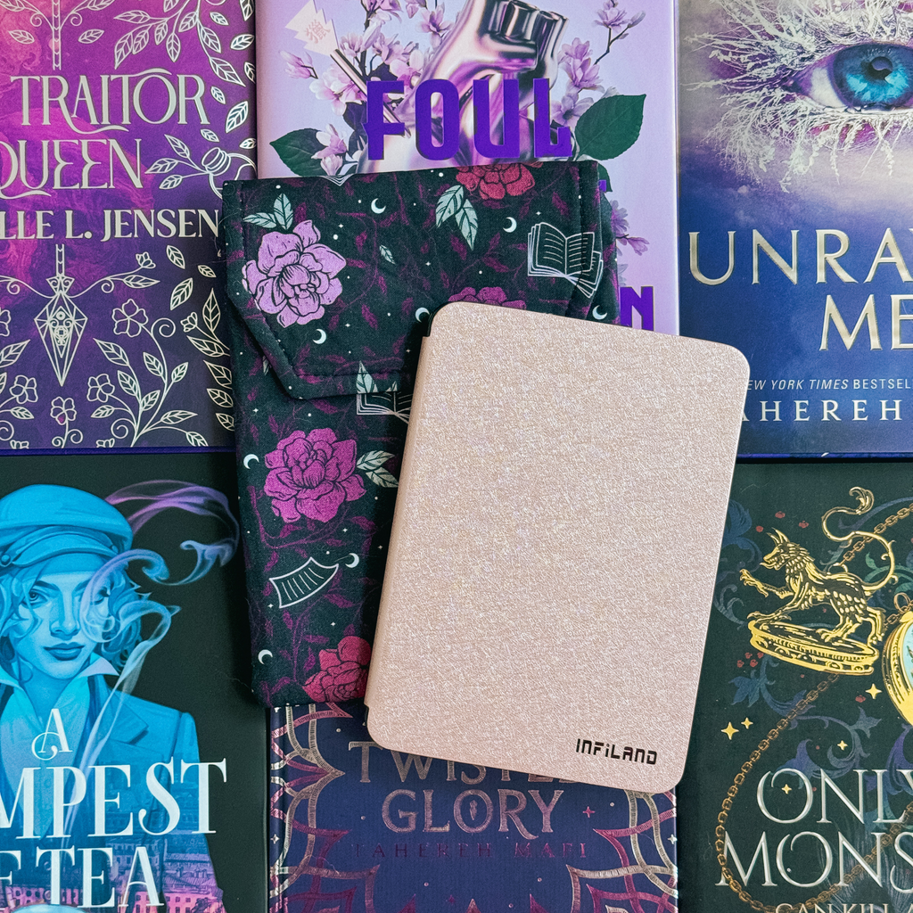 Charlie and Fox E-Reader Sleeve - Romantasy