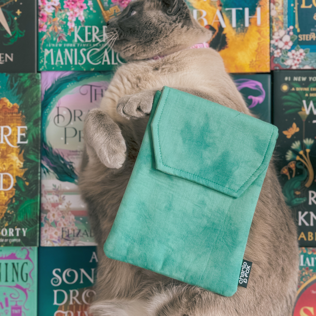 Charlie and Fox E-Reader Sleeve - Tide Pool