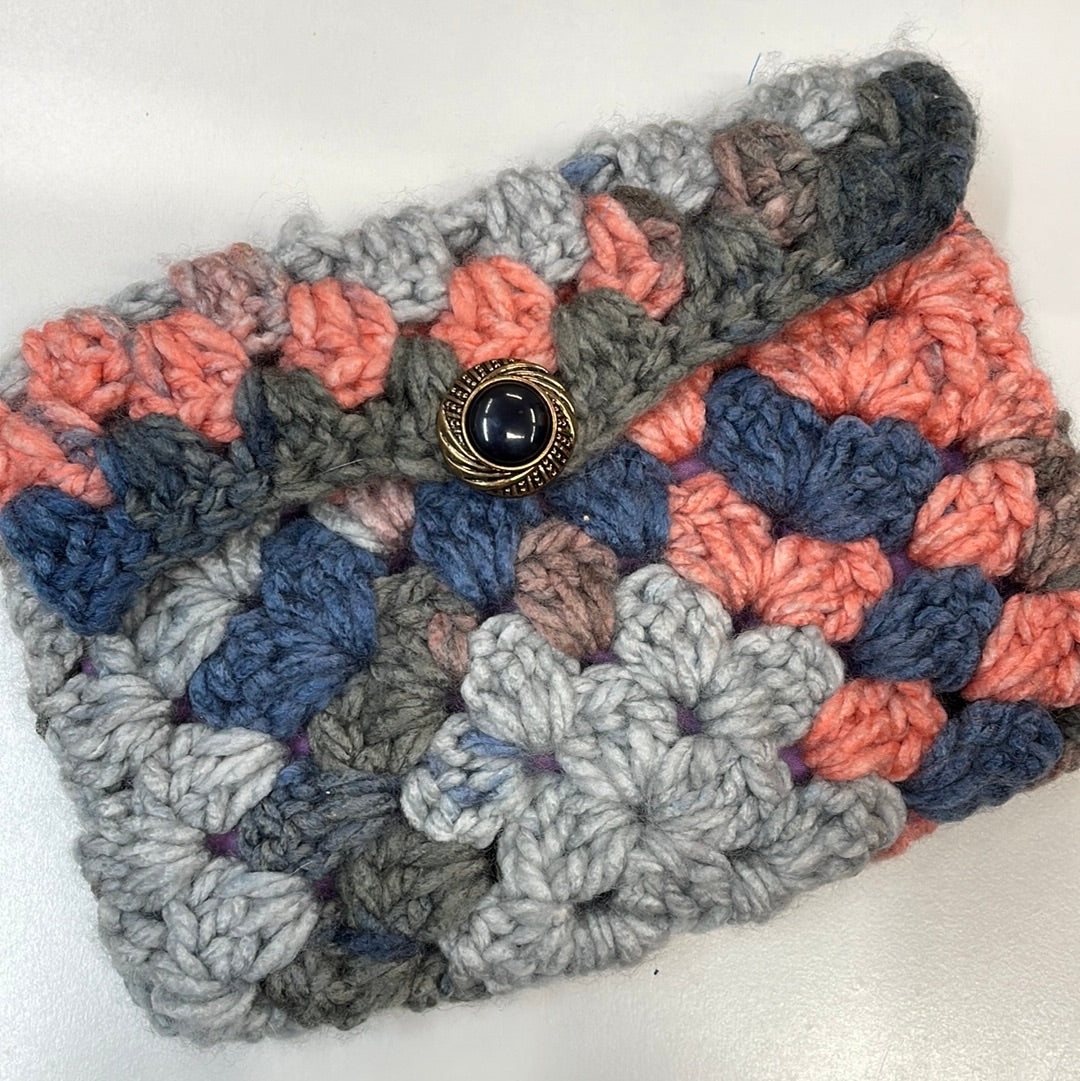 E-Reader Knit Clutch