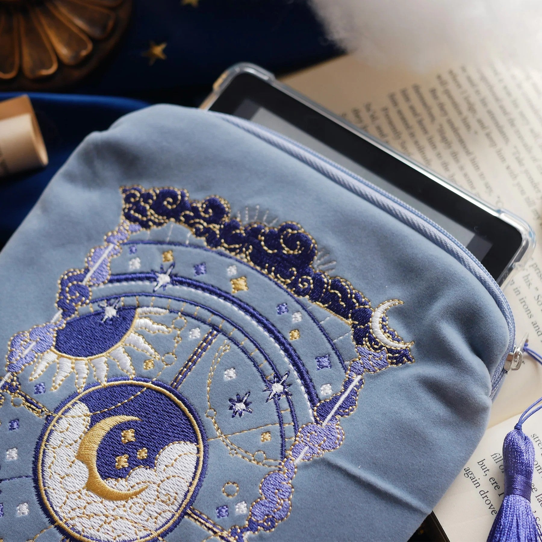 Otherworldly Blue Kindle & E-Reader Sleeve