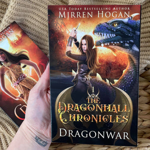 Dragonwar by Mirren Hogan