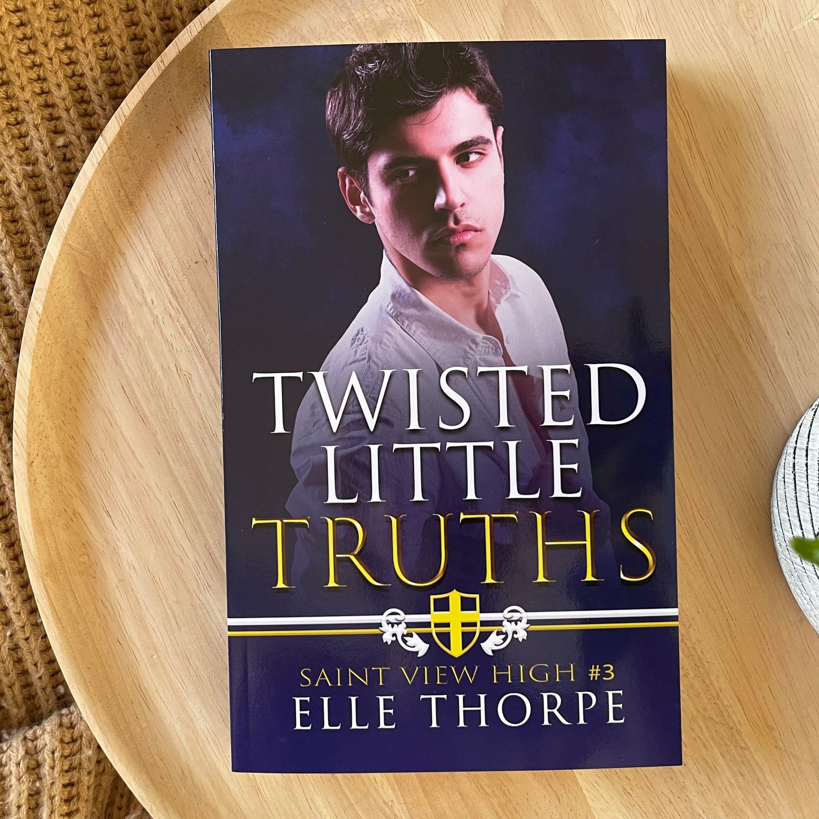 Saint View High series by Elle Thorpe