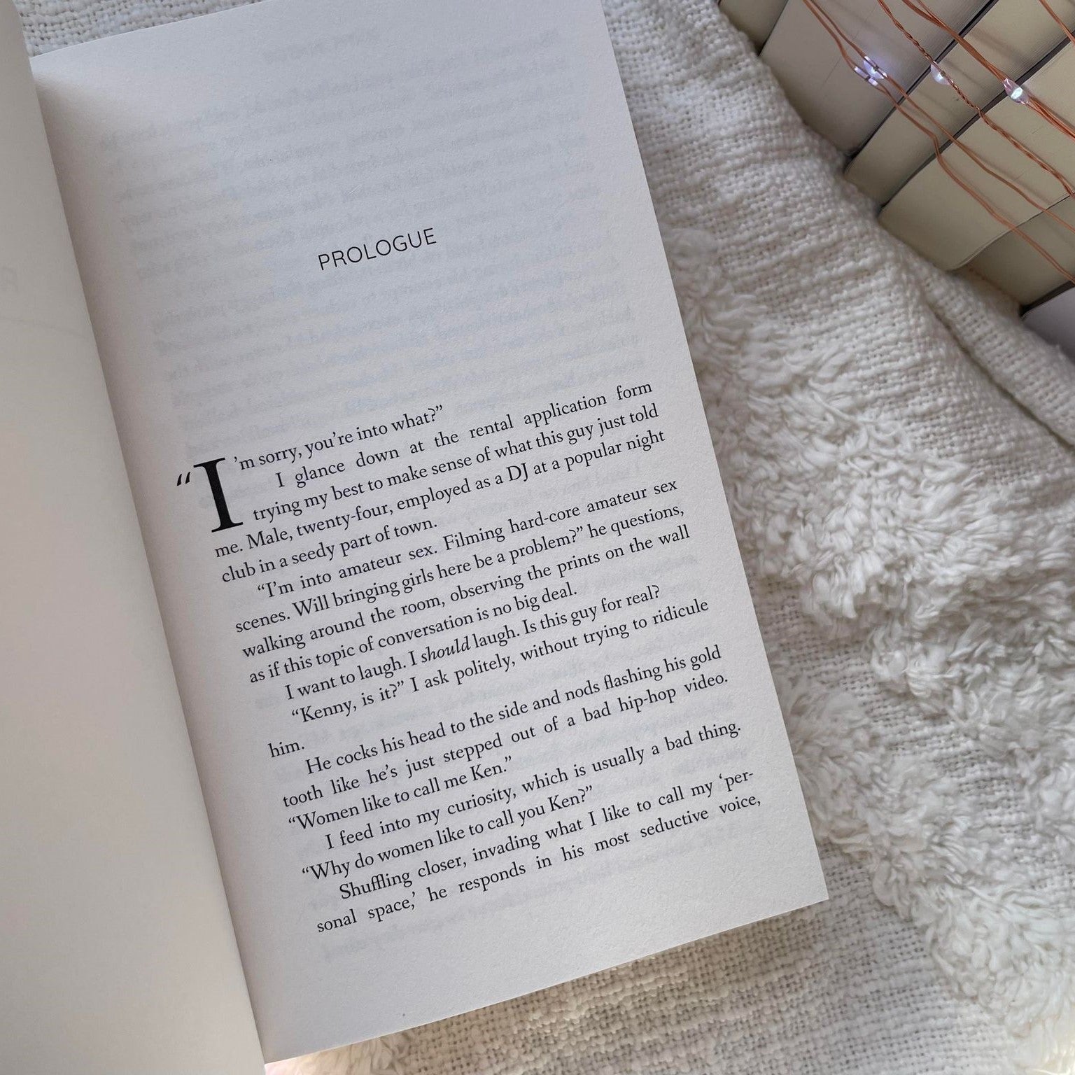Roomie Wars: Discreet by Kat T. Masen