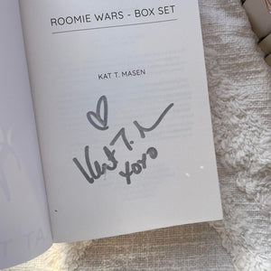 Roomie Wars by Kat T. Masen
