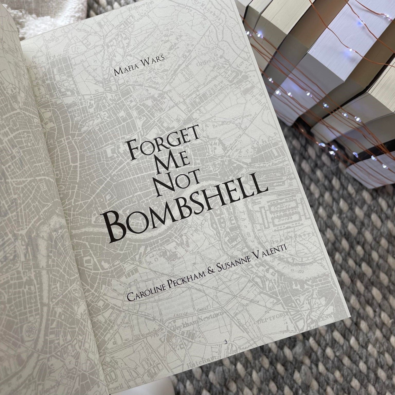Forget Me Not Bombshell: HARDCOVER by Caroline Peckham & Susanne Valenti