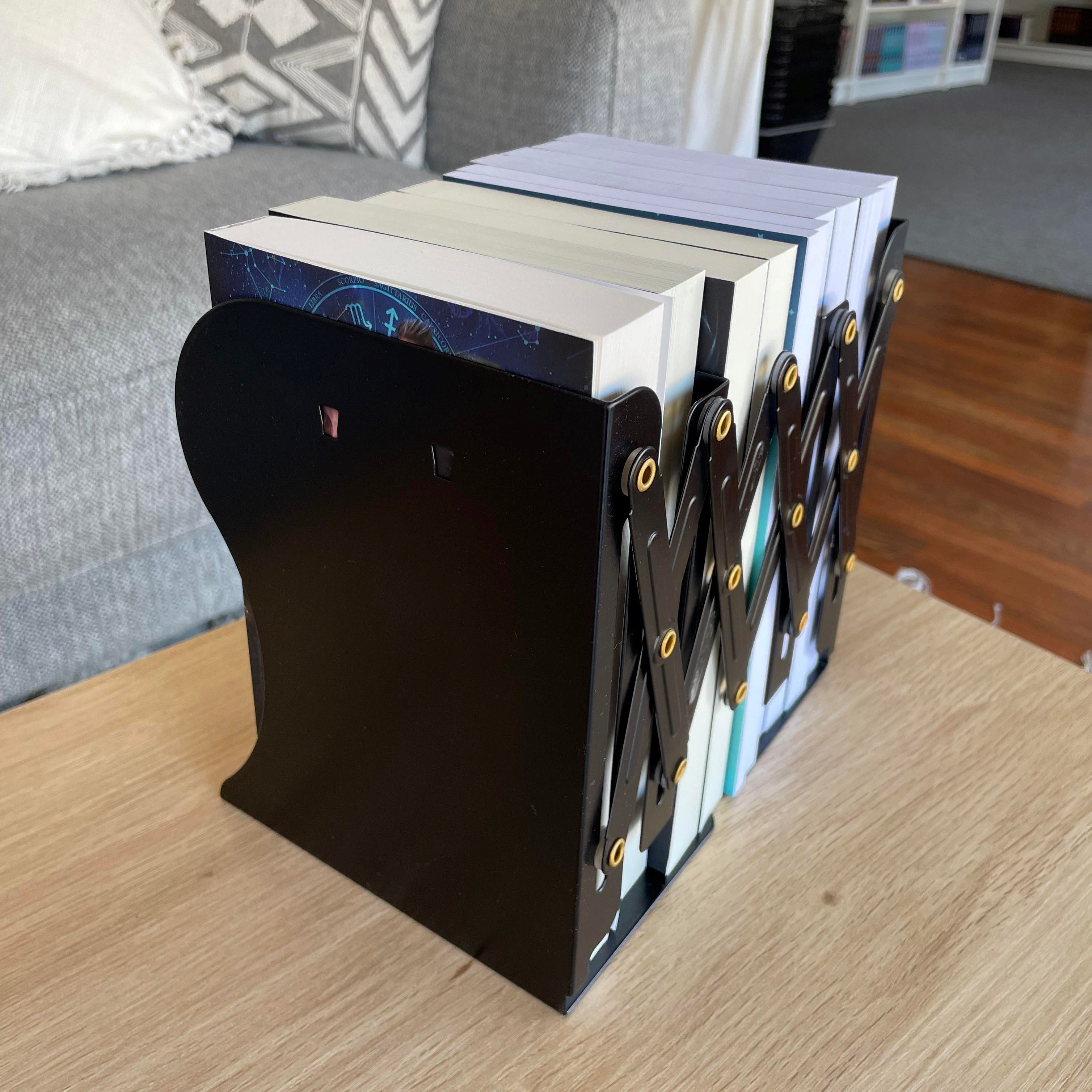 Adjustable Bookend | Black
