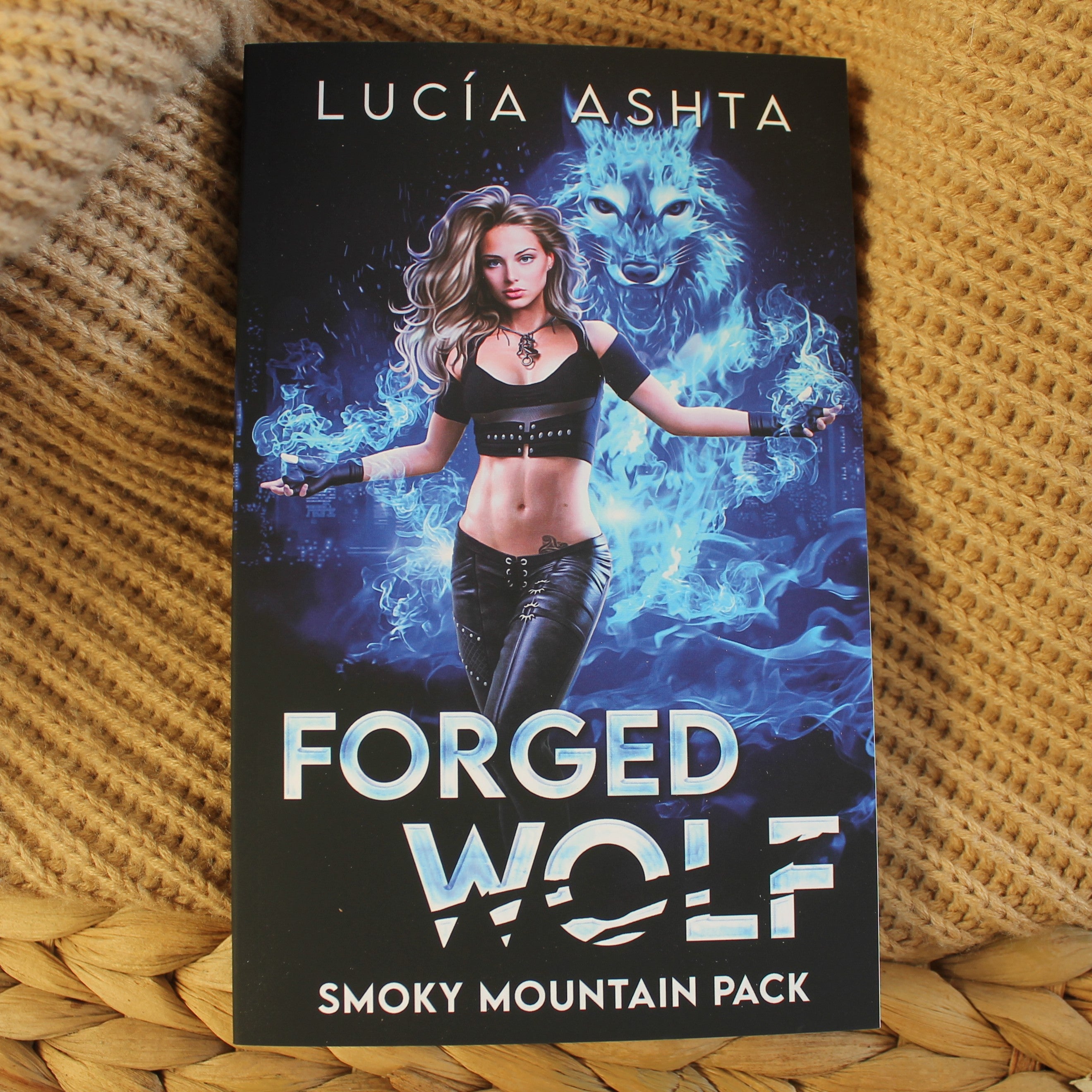 Smokey Mountian Pack series by Lucia Ashta